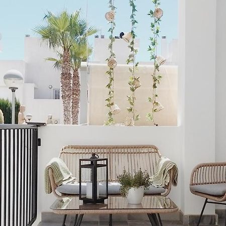 Modern Townhouse In Torrevieja, Costa Blanca Apartment Exterior photo