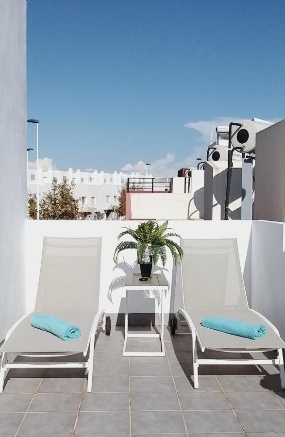 Modern Townhouse In Torrevieja, Costa Blanca Apartment Exterior photo